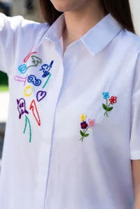 گلدوزی روی شومیز